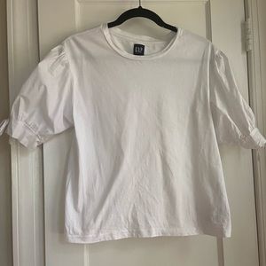 NWOT Gap Tshirt